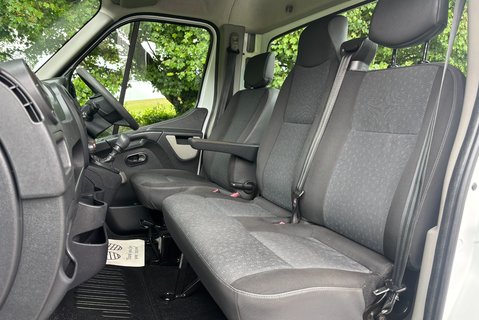 Vauxhall Movano L3H1 F3500 135 ps Lawn Mower Beavertail Truck 3
