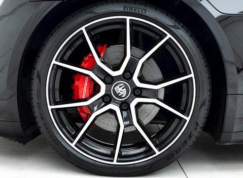 Porsche Taycan 4S Sport Turismo 8