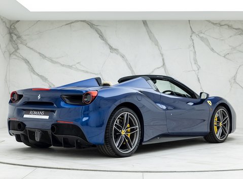 Ferrari 488 Spider 10