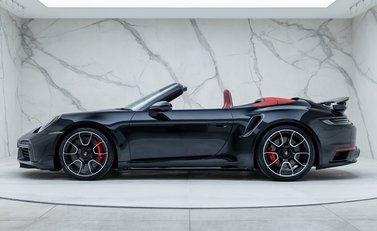 Porsche 911 Turbo Cabriolet (992) 6
