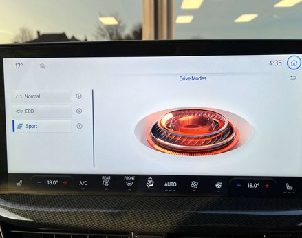 Ford Focus 1.0 Focus ST-Line X MHEV Auto 5dr 43