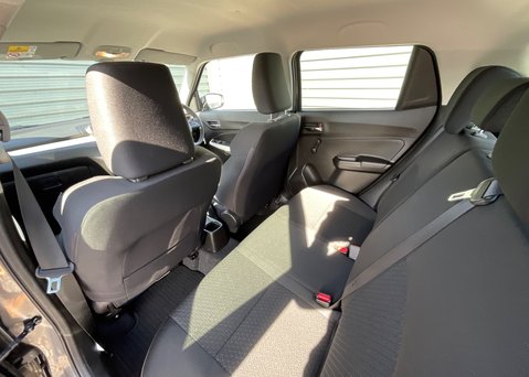 Suzuki Swift SZ-L DUALJET MHEV 13