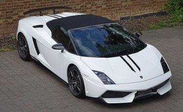 Lamborghini Gallardo LP 570-4 Performante Spyder 4