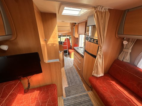 Ford Transit DETHLEFFS FORTERO A 6915 6 BERTH MOTORHOME 8