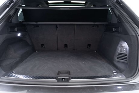 Volkswagen Touareg 3.0 Touareg V6 Black Edition TDI Auto 4WD 5dr 7