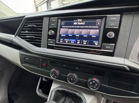 Volkswagen Transporter T28 TDI P/V STARTLINE 27