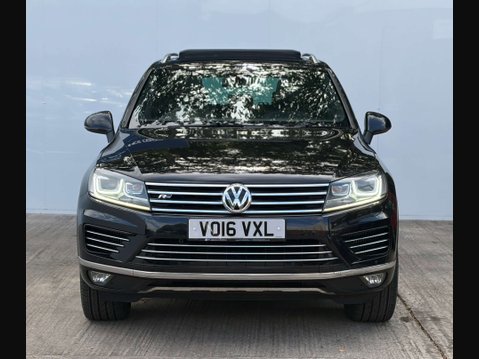 Volkswagen Touareg 3.0 Touareg V6 R-Line TDI BlueMotion Technology Auto 4WD 5dr 20