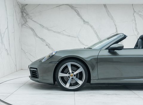 Porsche 911 Targa 4S (992) 35