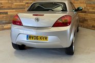 Vauxhall Tigra 1.4i 16v Exclusiv Convertible 2dr Petrol Manual (a/c) (146 g/km, 89 bhp) 6