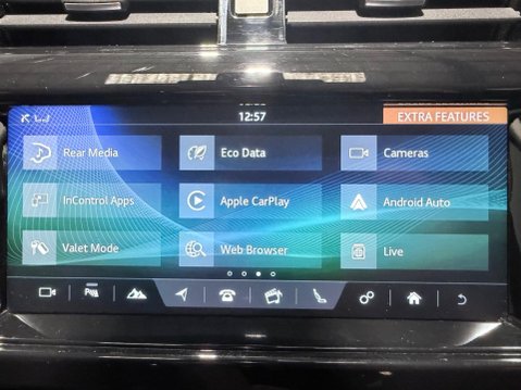 Land Rover Discovery 3.0 TD V6 HSE Luxury Auto 4WD Euro 6 (s/s) 5dr 32