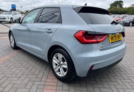 Audi A1 SPORTBACK 1.0 TFSI TECHNIK 14