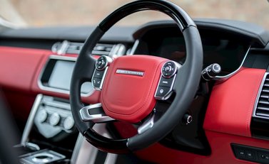 Land Rover Range Rover 5.0 V8 Autobiography LWB Urban 10