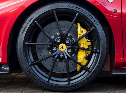 Ferrari 488 Pista 10