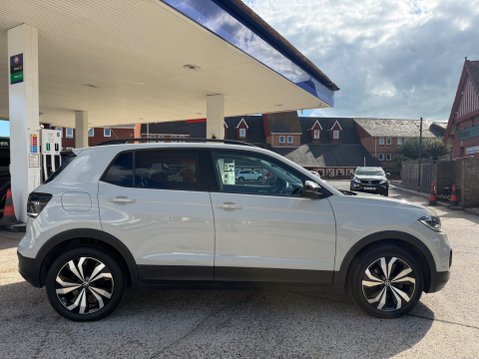 Volkswagen T-Cross BLACK EDITION TSI 4