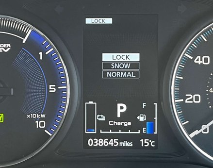 Mitsubishi Outlander 2.4 Outlander Design PHEV CVT 4WD 5dr 23