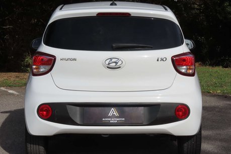Hyundai i10 1.0 Play Hatchback 5dr Petrol Manual Euro 6 (67 ps) 5