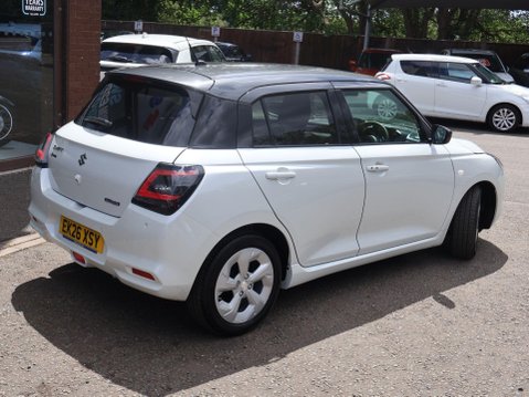 Suzuki Swift 1.2 MHEV Motion Euro 6 (s/s) 5dr 11