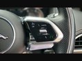 Jaguar XE R-DYNAMIC BLACK MHEV 17