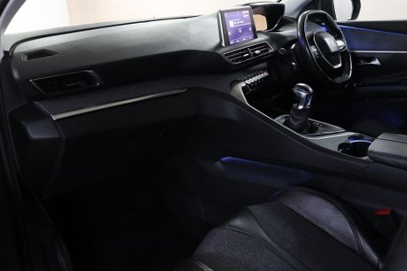 Peugeot 3008 PURETECH S/S ALLURE 33
