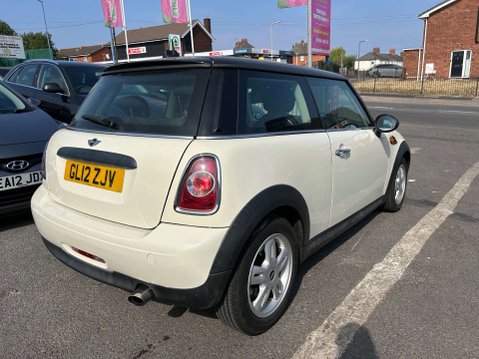 Mini Hatch 1.6 One 3dr 35