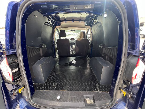 Ford Transit Courier SWB L1H1 Low Roof Sport Air Con Alloys Sensors Cam EURO 6 NO VAT 10