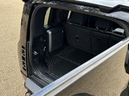 Land Rover Defender V8 81