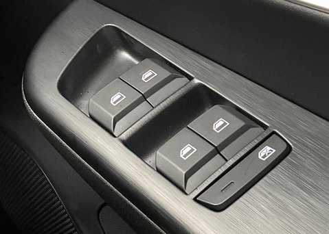 MG ZS 1.5 HYBRID+ TROPHY 19