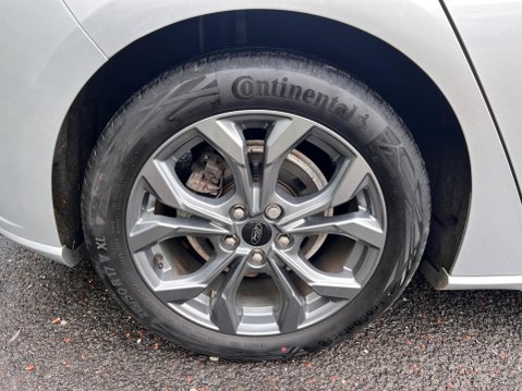 Ford Focus 1.0T EcoBoost MHEV ST-Line Edition Euro 6 (s/s) 5dr 20