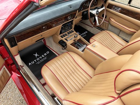 Aston Martin V8 VOLANTE 55