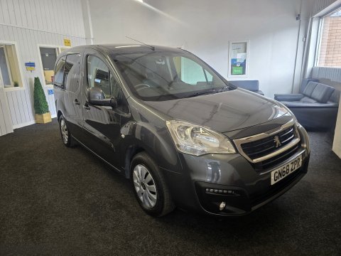 Peugeot Partner BLUE HDI TEPEE ACTIVE = MICRO CAMPER 2