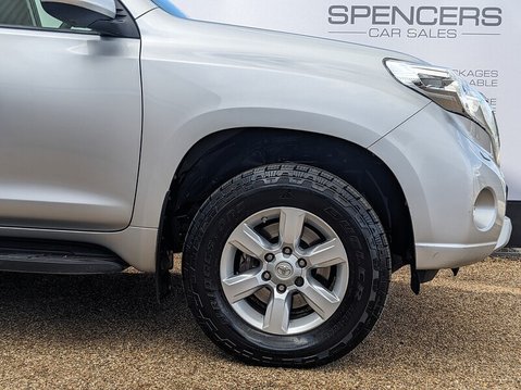 Toyota Land Cruiser D-4D ACTIVE 5