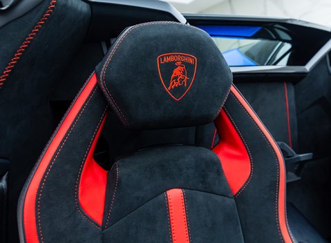 Lamborghini Aventador LP 770-4 SVJ ROADSTER 15