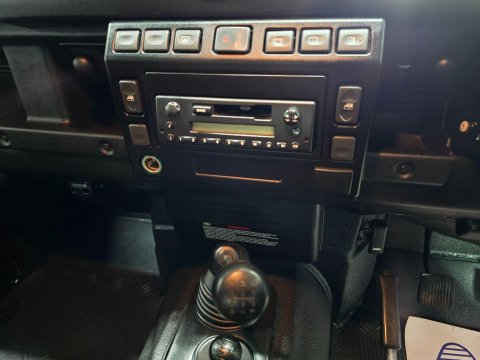 Land Rover Defender 2.5 TD5 County Hard Top SUV SWB 3dr 22