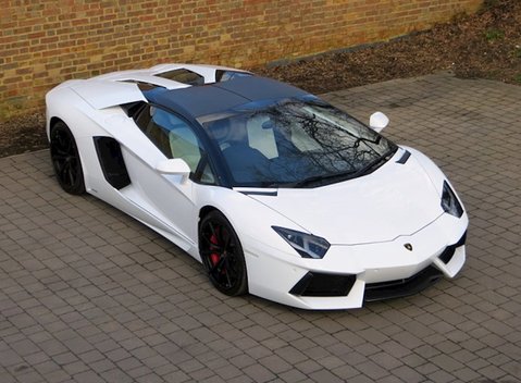 Lamborghini Aventador LP 700-4 Roadster 4