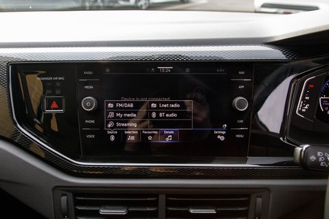 Volkswagen Polo LIFE TSI 22