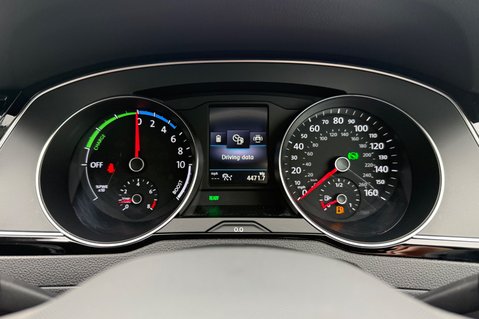 Volkswagen Passat GTE DSG - VAT Q - 1 OWNER - PLUG IN HYBRID - 3 IN STOCK 41