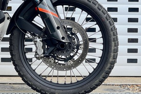 KTM Adventure 890 Adventure 9