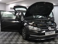 Volkswagen Golf SE NAVIGATION TDI 15