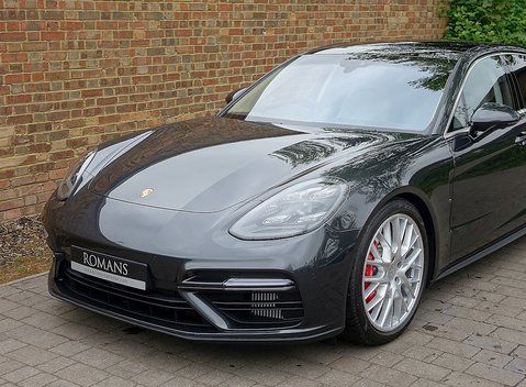 Porsche Panamera Turbo 25