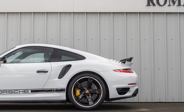 Porsche 911 Turbo S GB Edition (991) 32