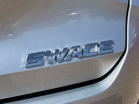 Suzuki Swace MOTION 20