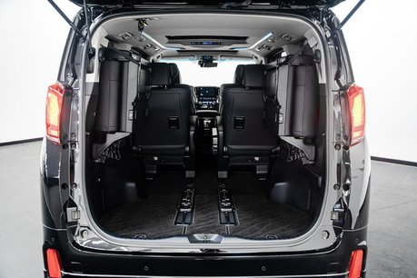 Toyota Alphard 2.5 MPV 2.5 SUV Automatic Petrol 19