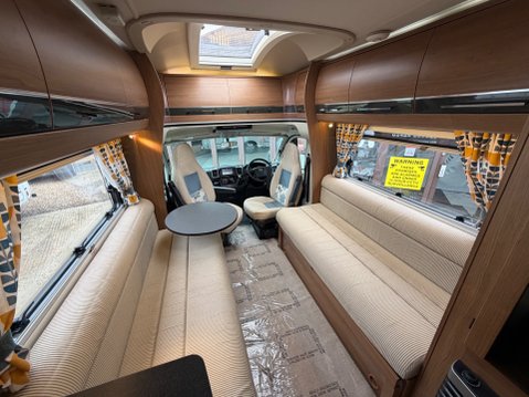 Auto-Trail Tracker EKS LOVELT LOW MILEAGE GREAT SPEC TRACKER 12