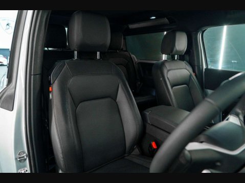 Land Rover Defender D250 ASSETTI EDT MHEV X-Dynamic SE SUV 3dr Diesel Auto 4WD Euro 6 (s/s) (25 51