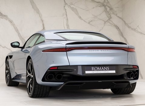 Aston Martin DBS Superleggera 3