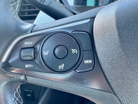 Vauxhall Crossland X GRIFFIN 21