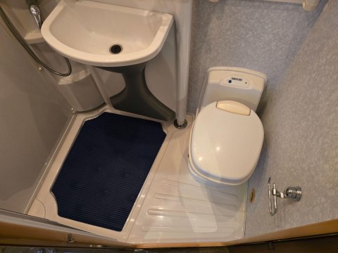 Autocruise Starspirit Low Profile Motor Home 34