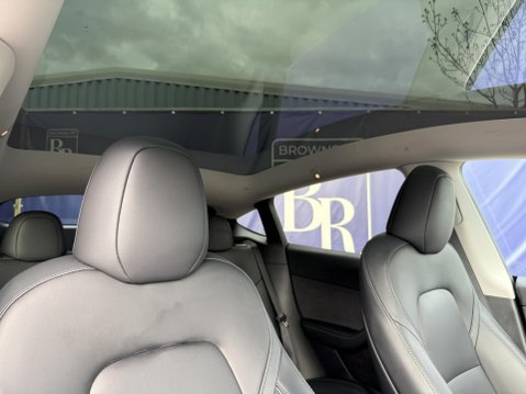 Tesla Model Y (Dual Motor) Long Range SUV 5dr Electric Auto 4WDE (384 bhp) 45