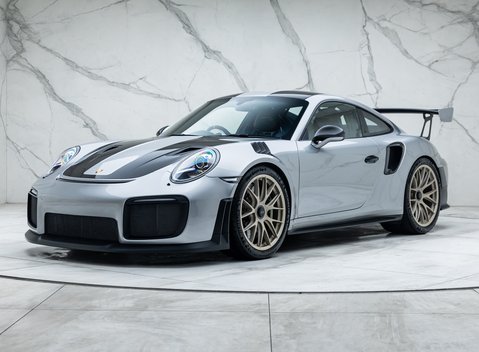 Porsche 911 GT2 RS (991.2)