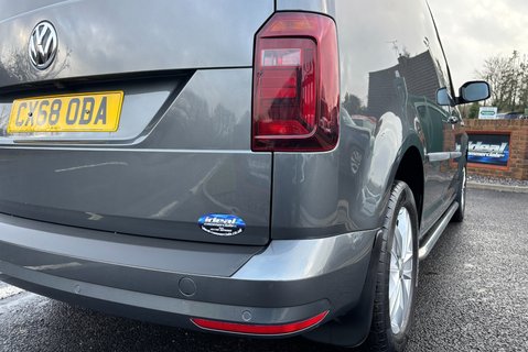 Volkswagen Caddy C20 150ps Tdi Highline DSG Panel Van - Tailgate / Sat Nav / Heated Seats 24